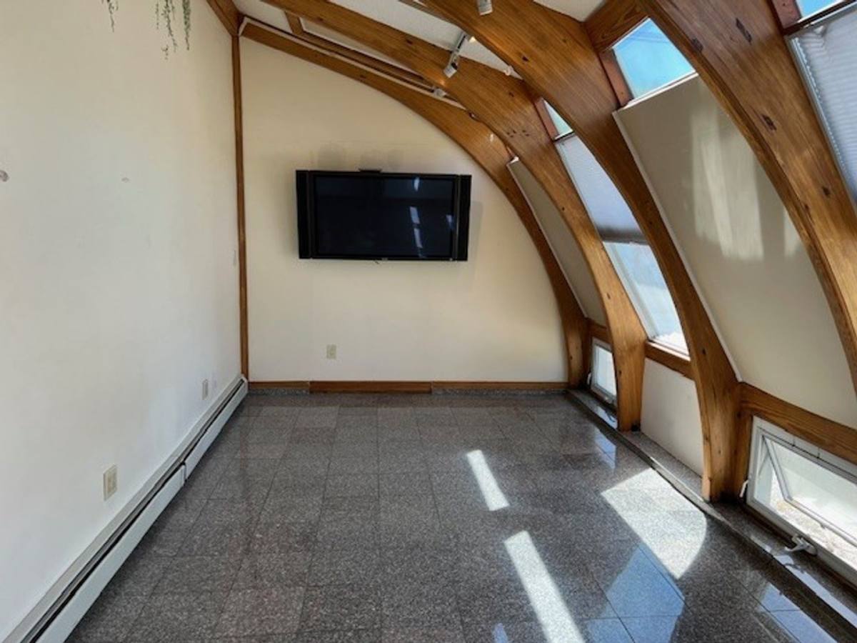 Apartment for rent at 227 Main St, Orono, ME 04473