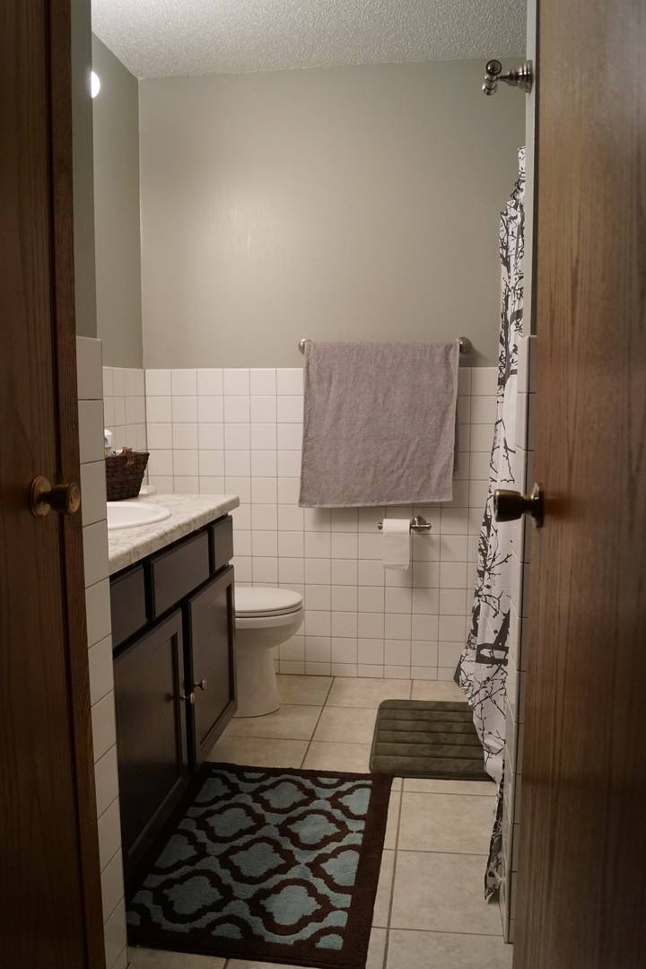 Apartment for rent at 4400 S Louise Ave, Sioux Falls, SD 57106