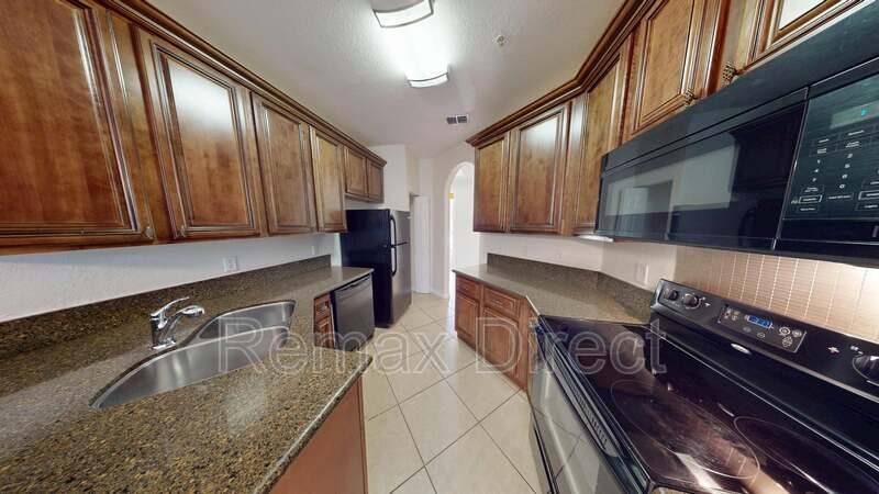 Townhouse for rent at 831 Pipers Cay Dr, West Palm Beach, FL 33415