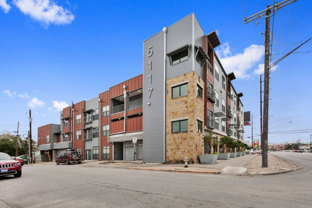 Apartment for rent at 5117 N Lamar, Austin, TX 78751