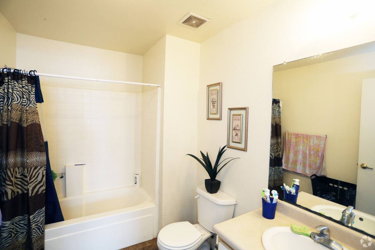 Apartment for rent at 10412 Stobaugh St, Lamont, CA 93241