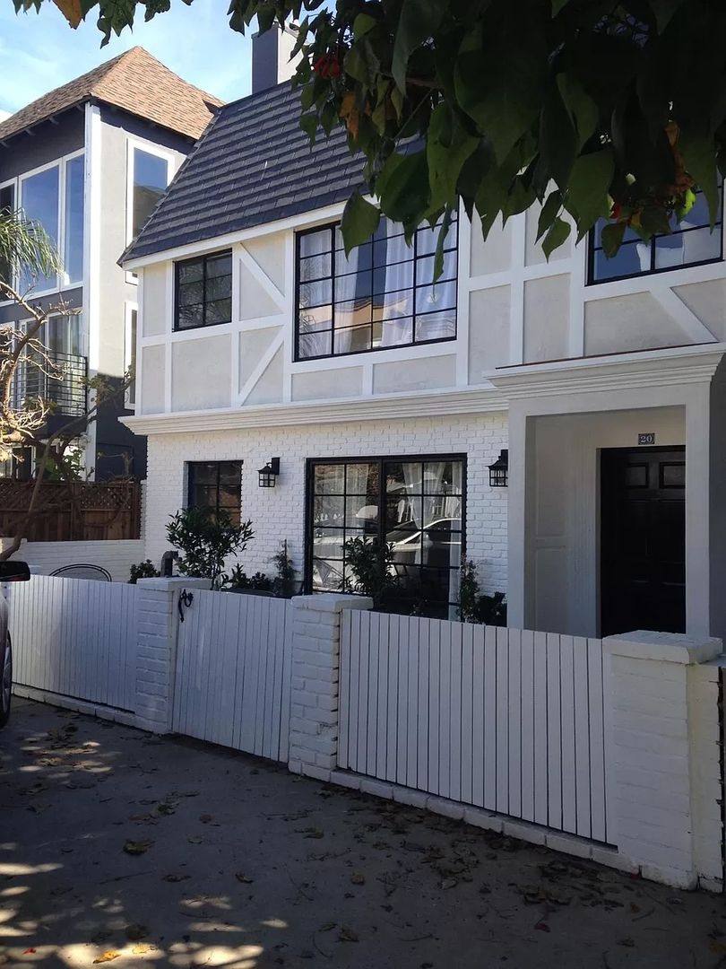 Apartment for rent at 20-22 Union Jack St, Marina Del Rey, CA 90292