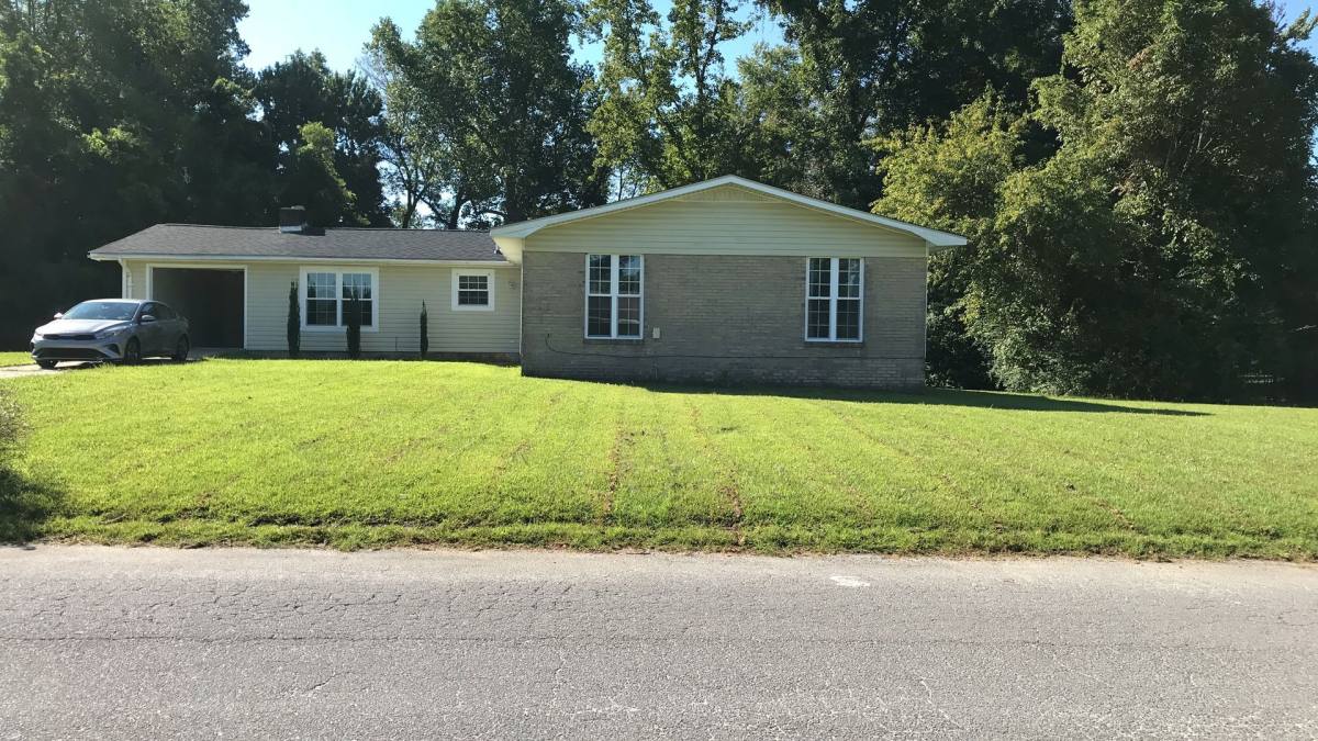 House for rent at 109 Baysden Dr, Jacksonville, NC 28540