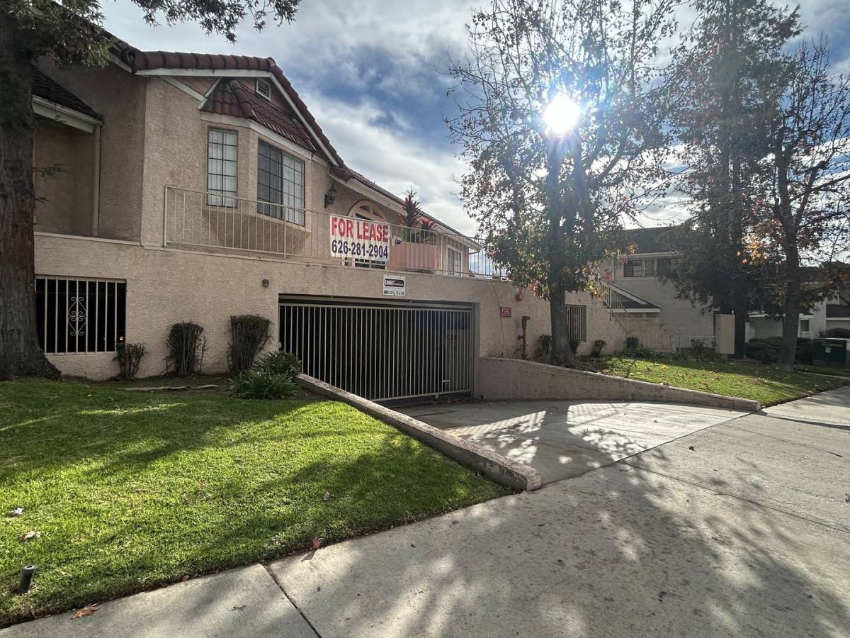 Apartment for rent at 120 N Atlantic Blvd, Alhambra, CA 91801