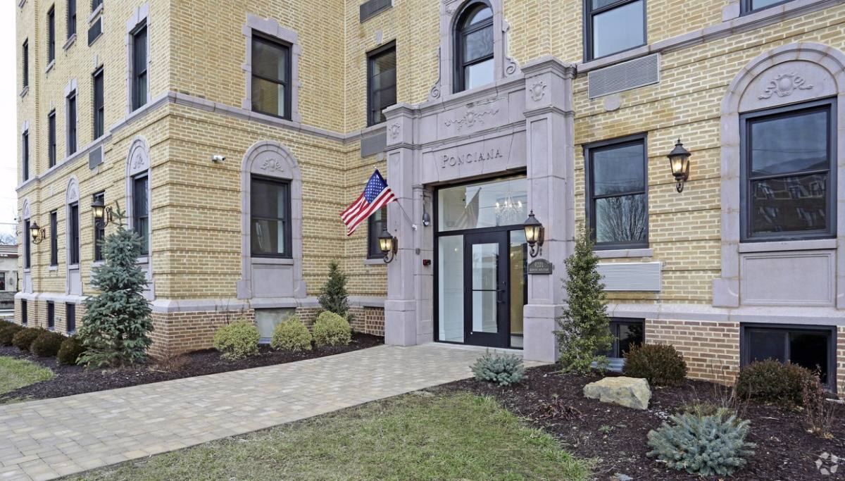 Apartment for rent at 9201 Kennedy Blvd, North Bergen, NJ 07047