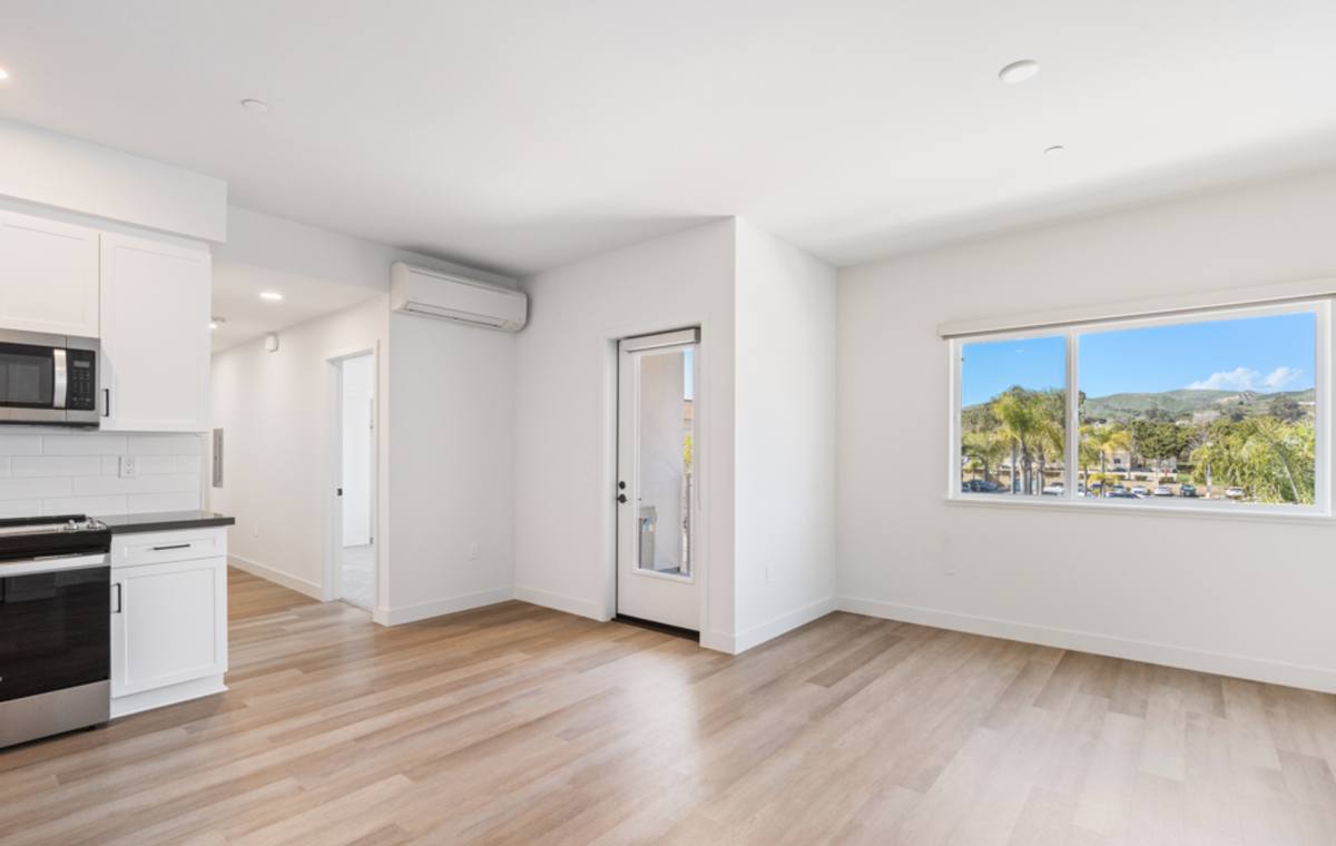 Apartment for rent at 11023 - 11047 Carlos St, Ventura, CA 93004