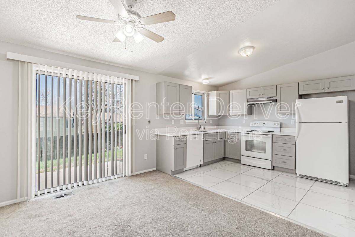 House for rent at 19125 E Oberlin Dr, Aurora, CO 80013