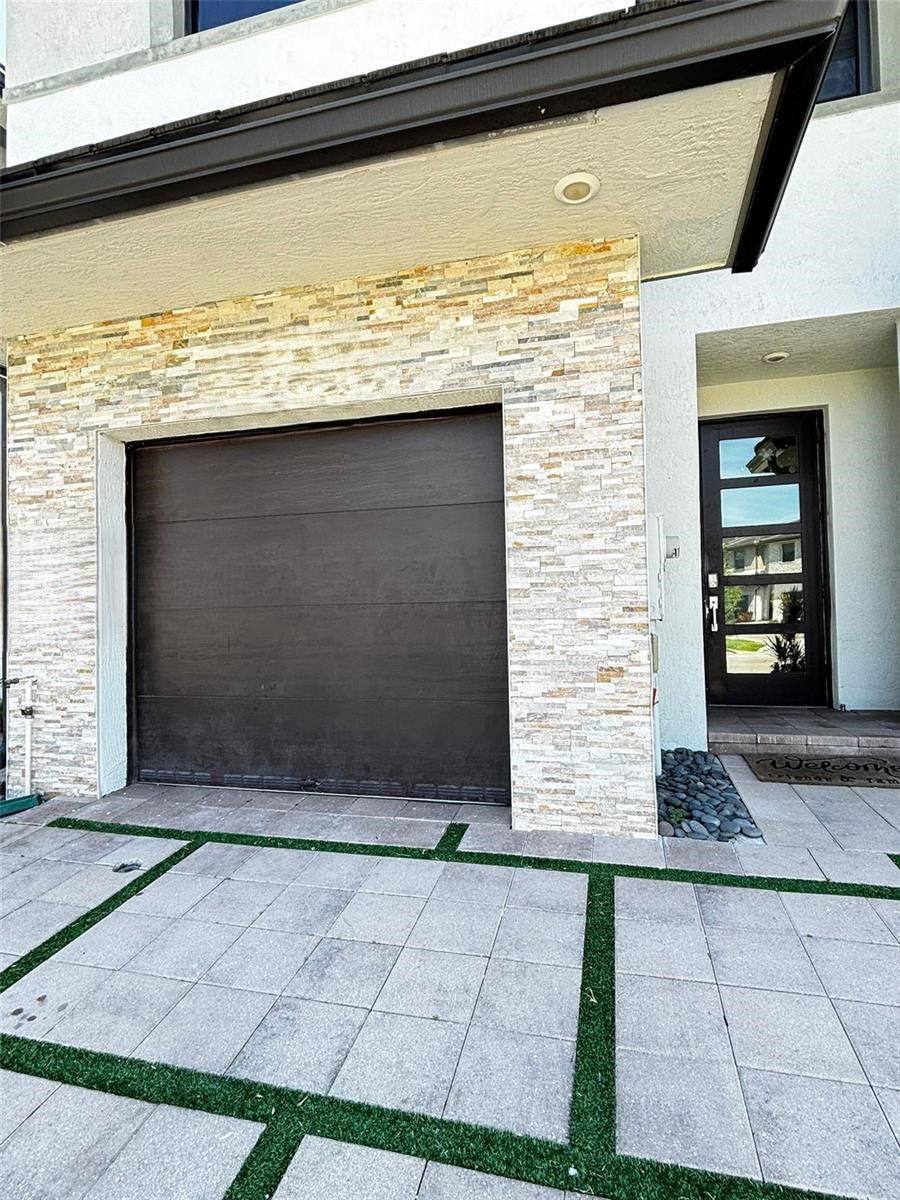Townhouse for rent at 15860 NW 91st Court, Hialeah, FL 33018