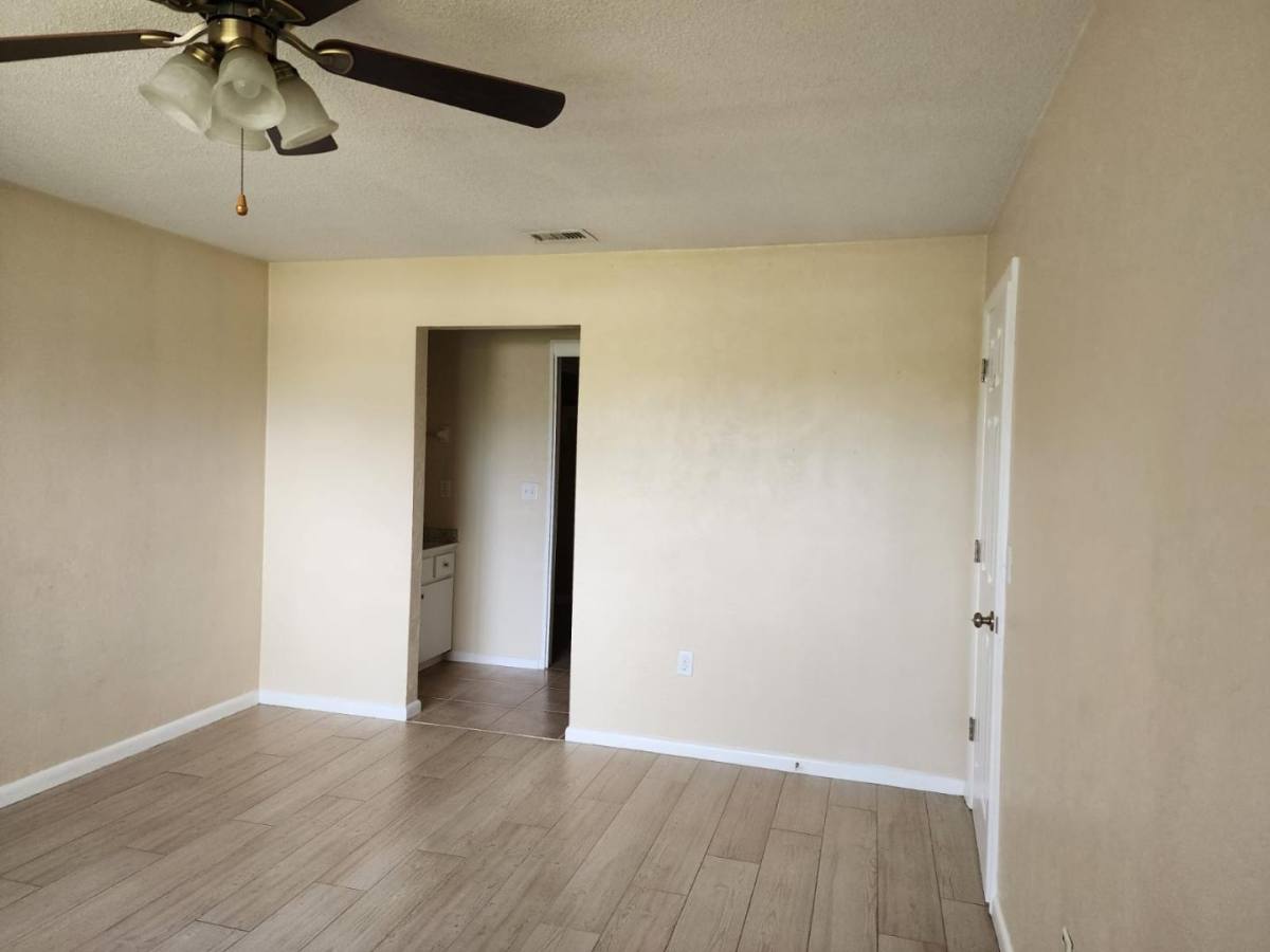 312 N Flagler Ave, Flagler Beach, FL 32136 - House for Rent - Image 12