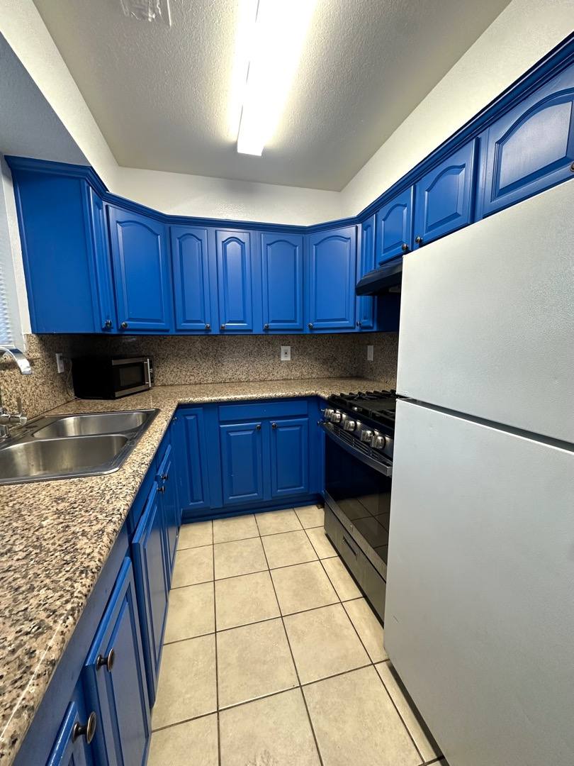 Apartment for rent at 650 Sycamore St #A, Oakland, CA 94612