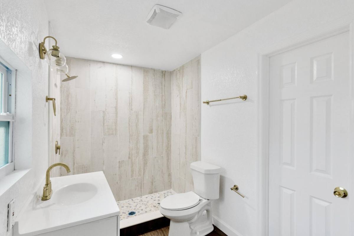 Apartment for rent at 610 Woodlawn St #A, Clearwater, FL 33756