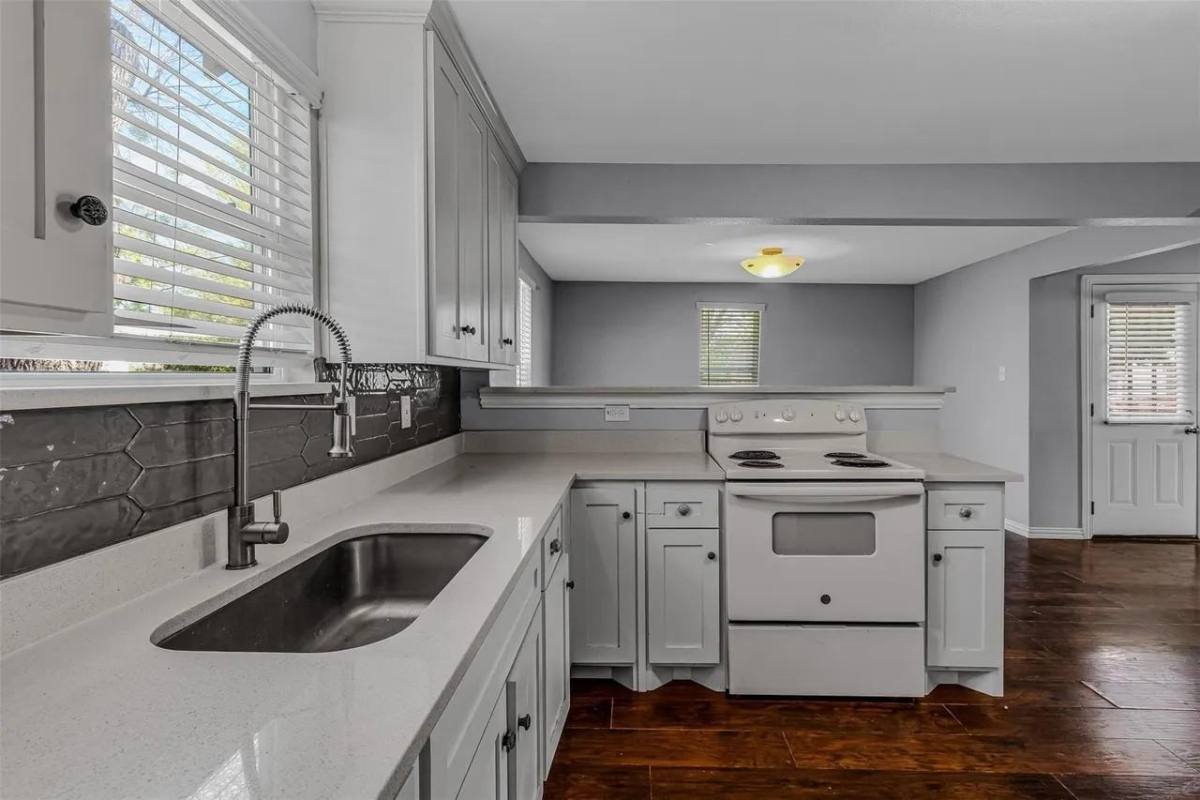 House for rent at 902 Davy Crockett St, Rockwall, TX 75087