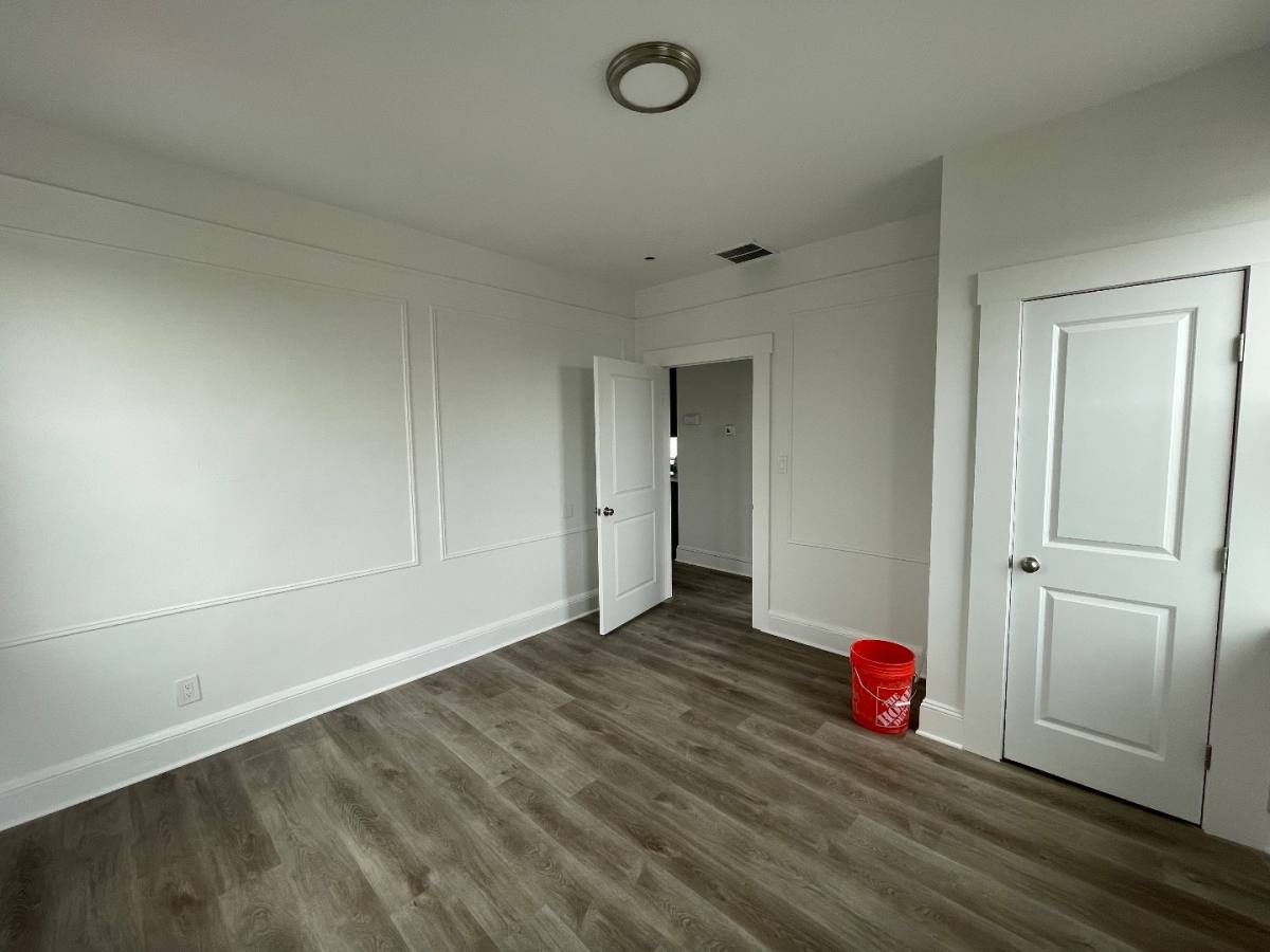 Apartment for rent at 1126 Drake Ave #2R, Roselle, NJ 07203