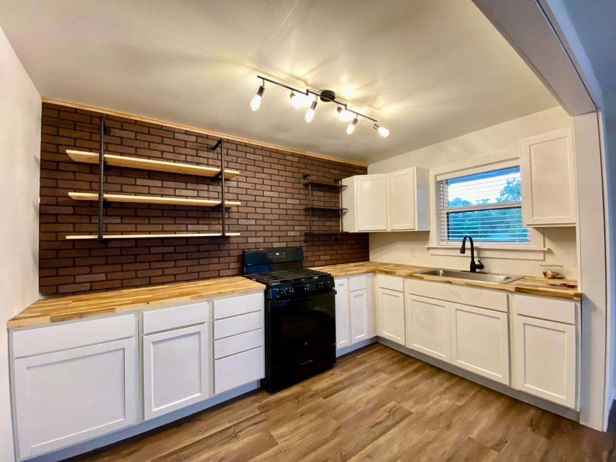 Apartment for rent at 1922 Banita St #6, Nacogdoches, TX 75965