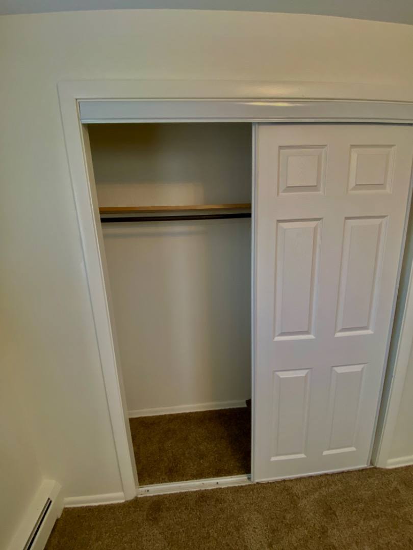 Apartment for rent at 8605-8607 Ridge Rd #B303, North Royalton, OH 44133