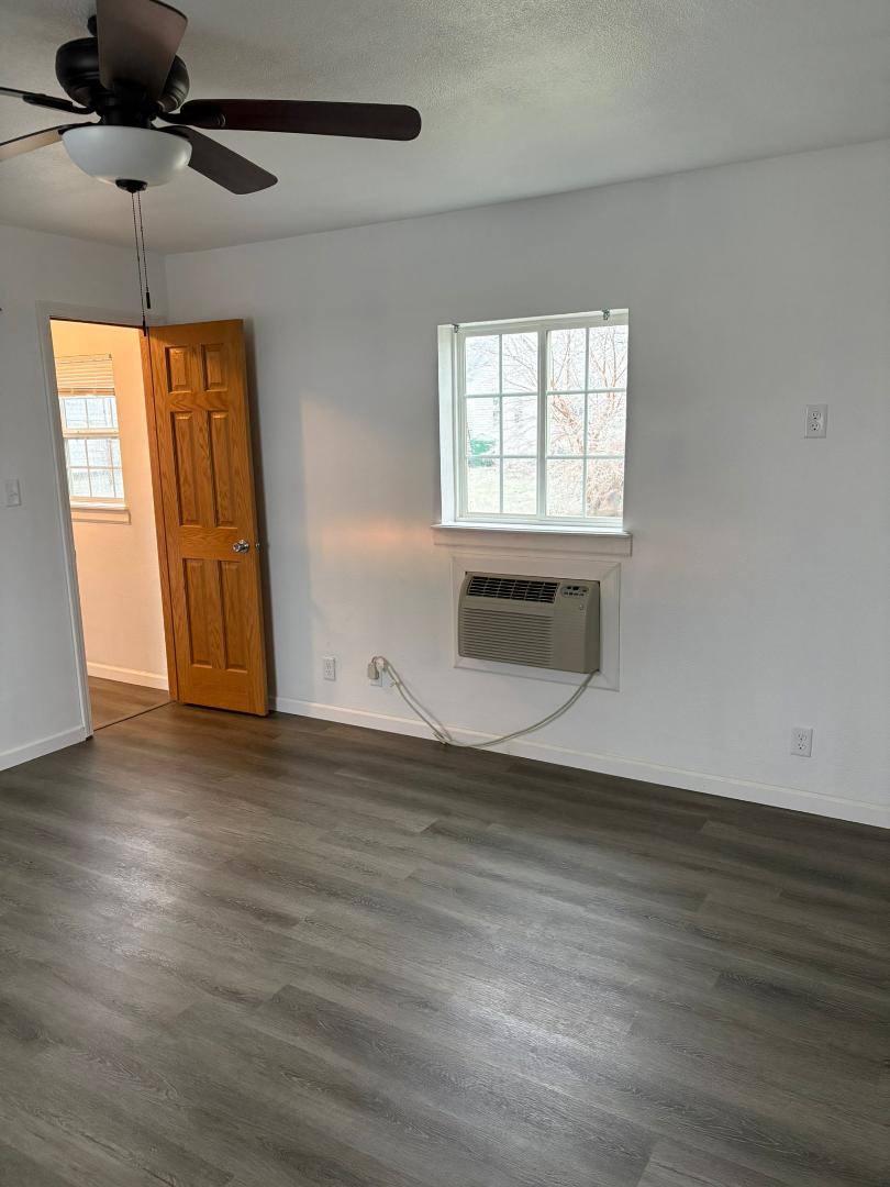 Apartment for rent at 206 Weaver Rd #30, Bloomfield, IA 52537