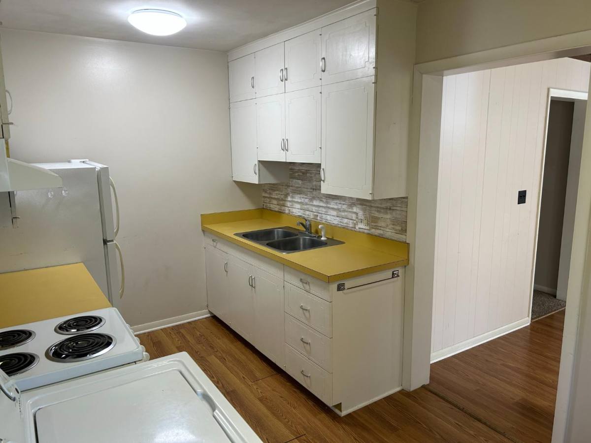 Apartment for rent at 328 Johnston St #3, Gladbrook, IA 50635