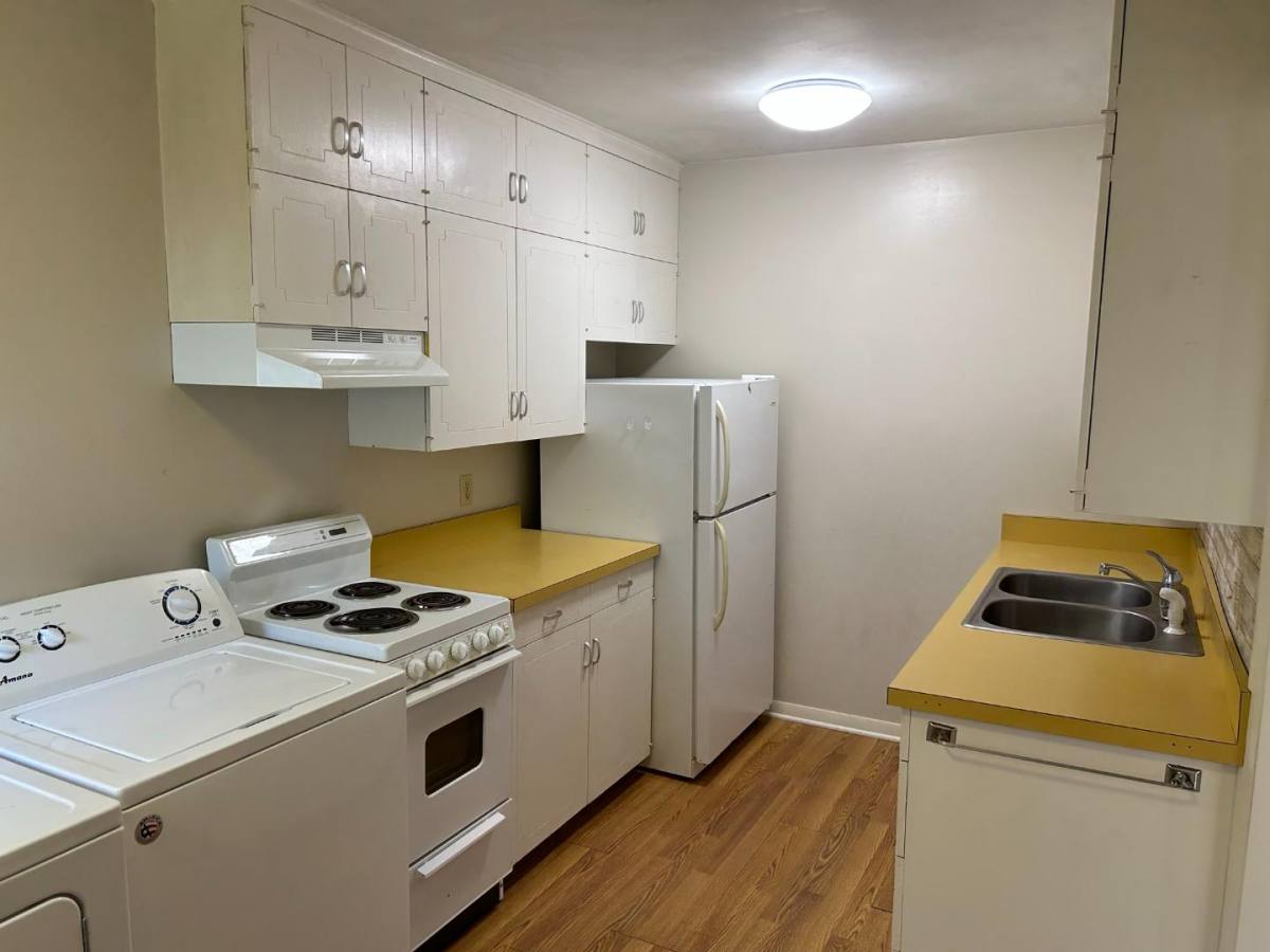 Apartment for rent at 328 Johnston St #3, Gladbrook, IA 50635