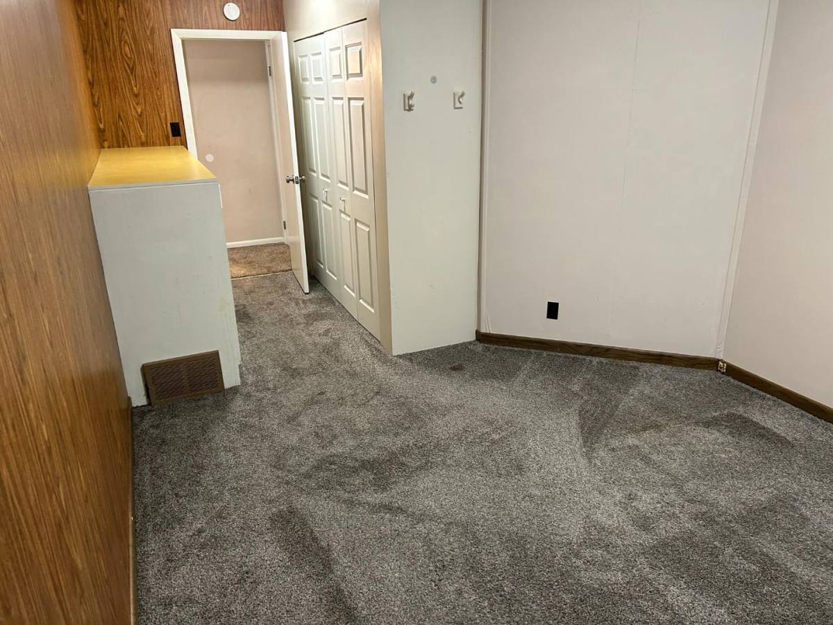 Apartment for rent at 328 Johnston St #3, Gladbrook, IA 50635