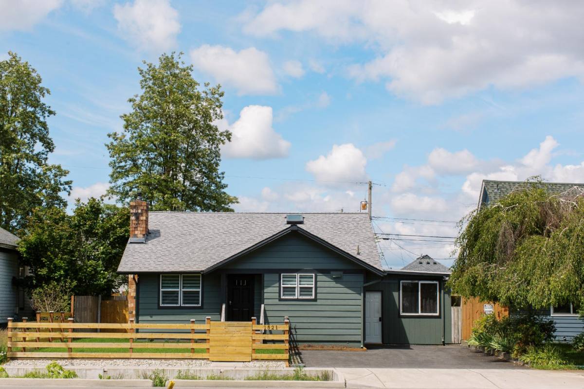 House for rent at 1521 1st St #A, Marysville, WA 98270