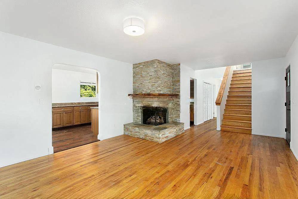 House for rent at 16330 SW Kimball St, Lake Oswego, OR 97035