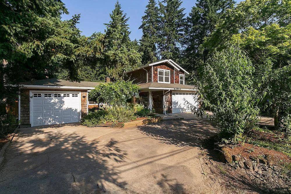 House for rent at 16330 SW Kimball St, Lake Oswego, OR 97035
