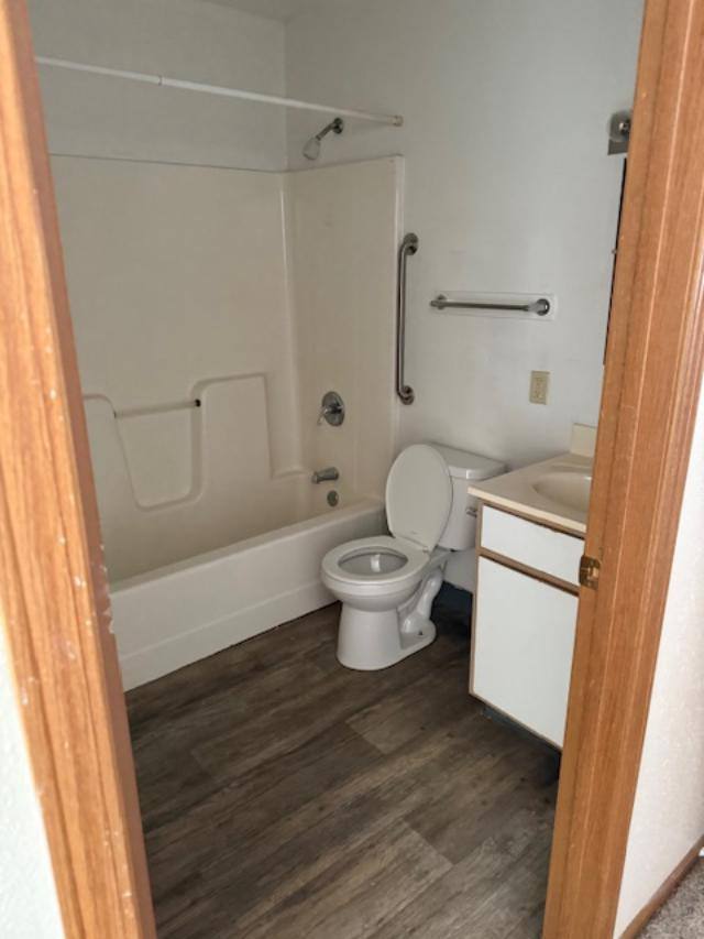 Apartment for rent at 307 S 1st St #2, Marshalltown, IA 50158