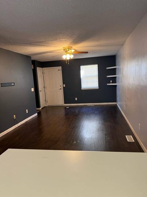 Townhouse for rent at 2972 Broad St, Bristol, TN 37620