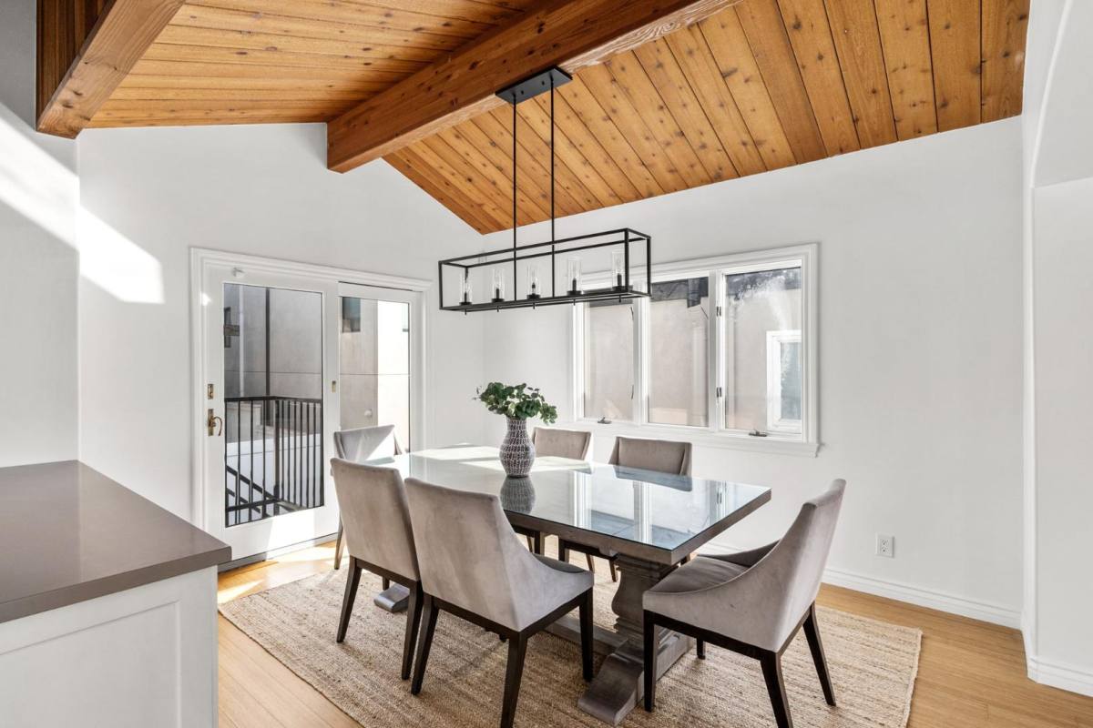 House for rent at 4104 Highland Ave #IMPECCABLE Ocean Vie, Manhattan Beach, CA 90266