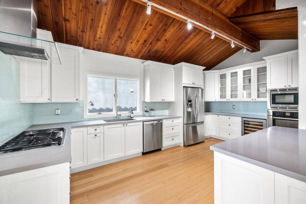 4104 Highland Ave, Manhattan Beach, CA 90266 - House for Rent - Image 12