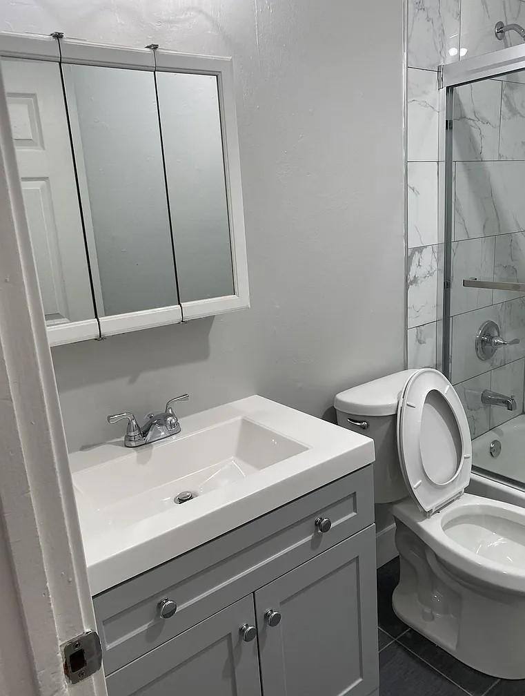 Apartment for rent at 27070-27086 Manon Ave #2B, Hayward, CA 94544