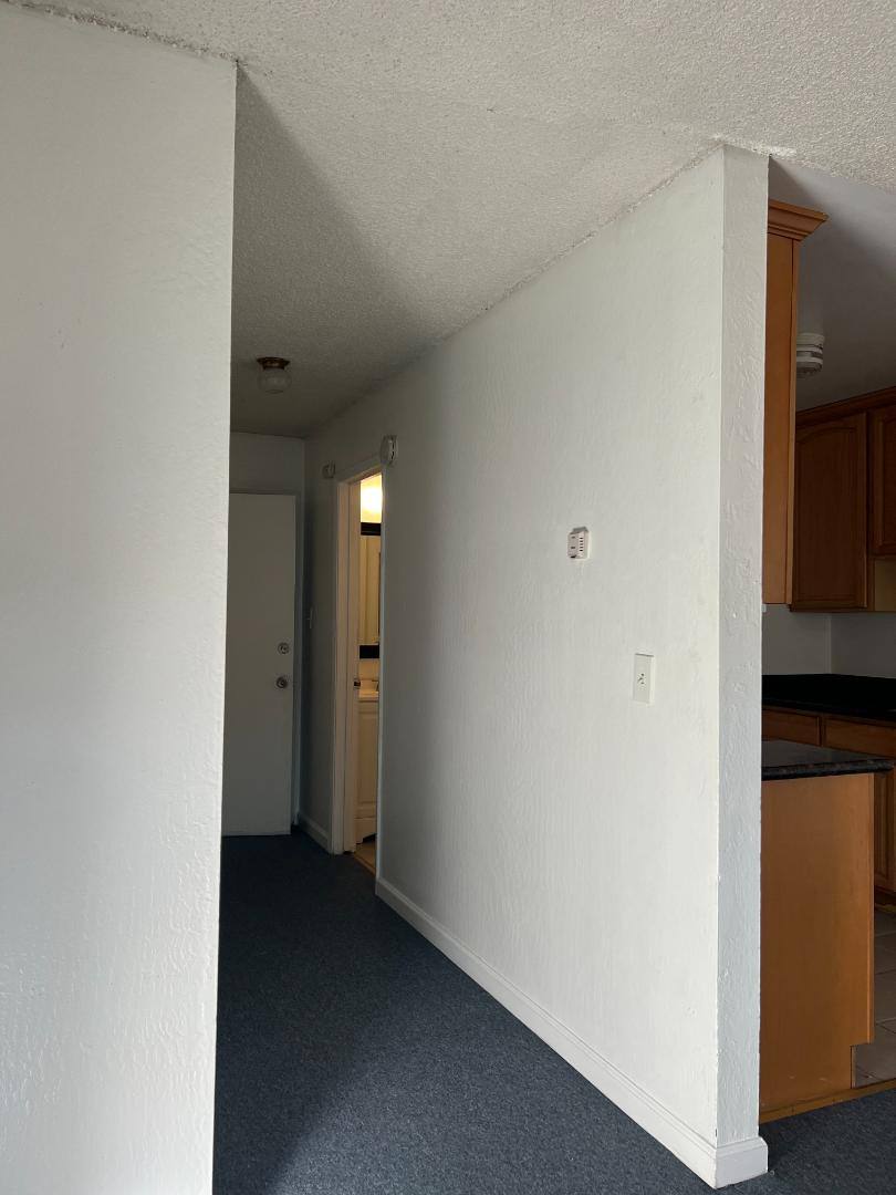 Apartment for rent at 2451 Middlefield Rd #16, Redwood City, CA 94063