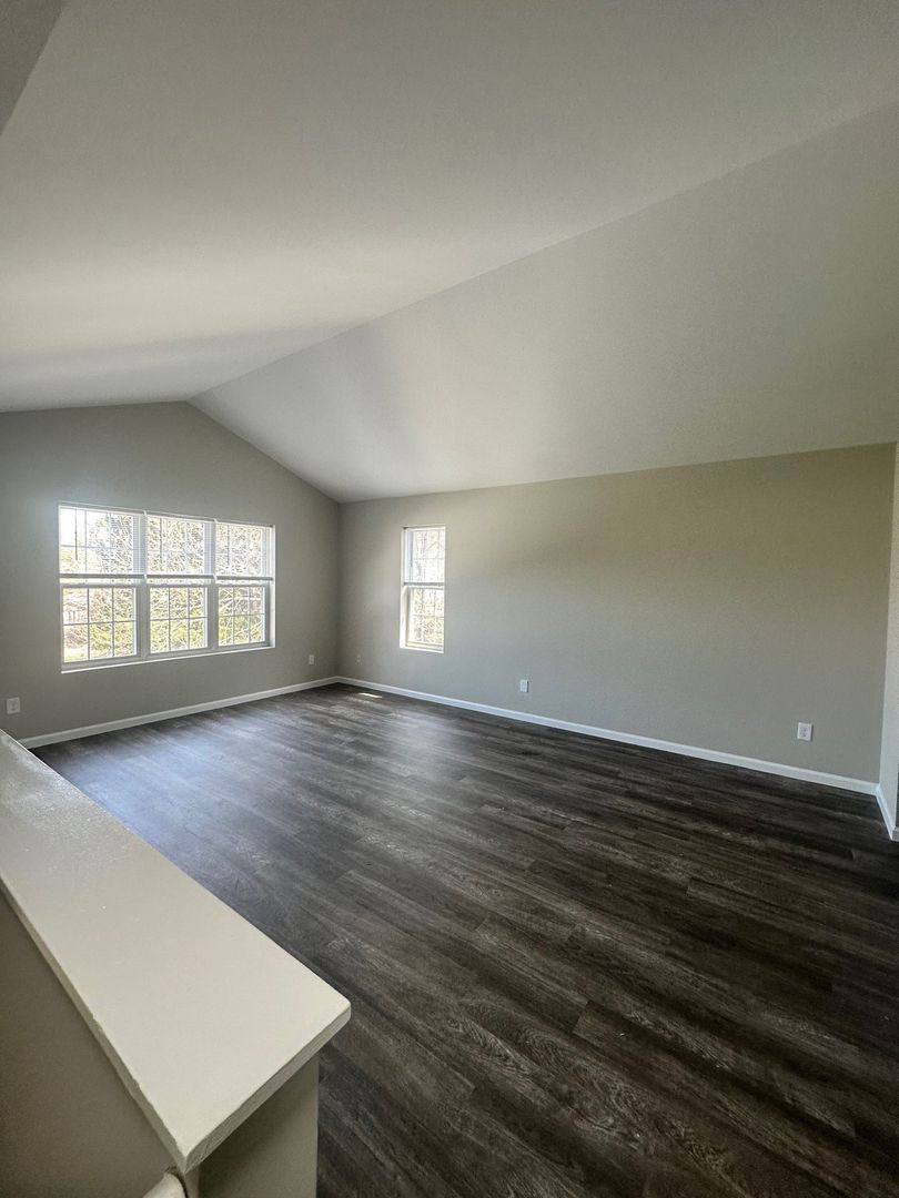 Apartment for rent at 68-70 W Main St, Milford, CT 06460