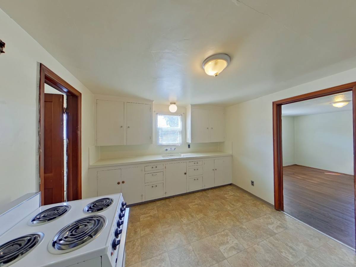 Apartment for rent at 361 E 14th Ave, Eugene, OR 97401