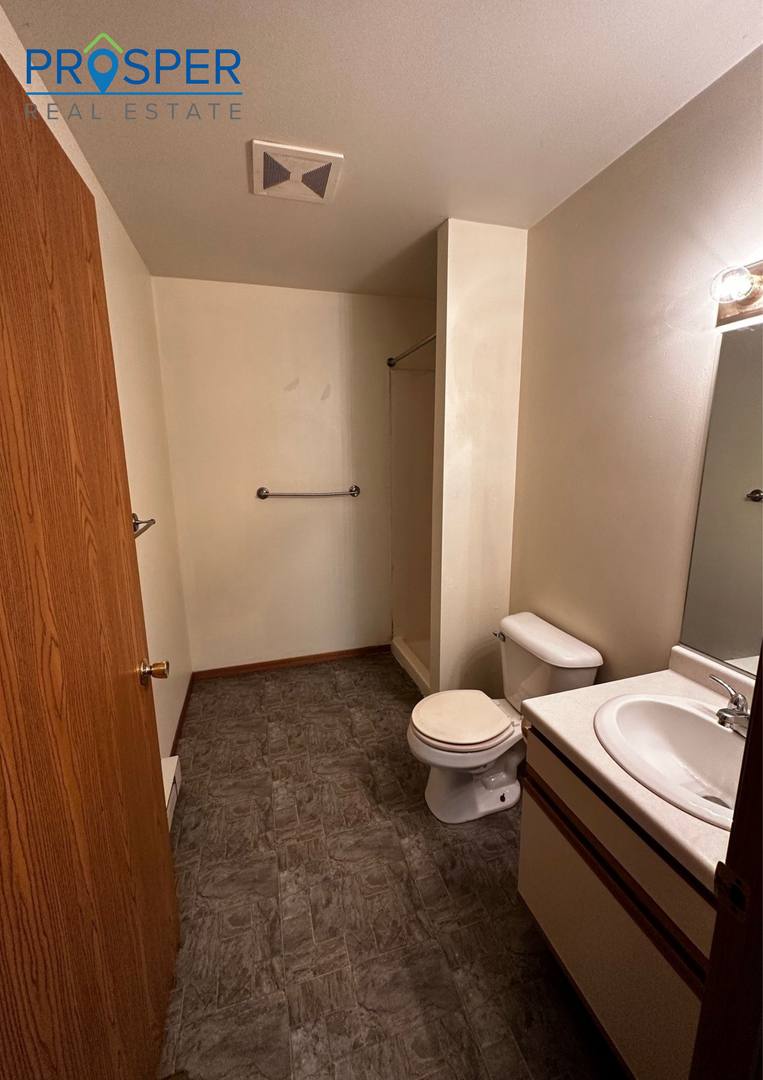 Apartment for rent at 510 Washington St, Eau Claire, WI 54701