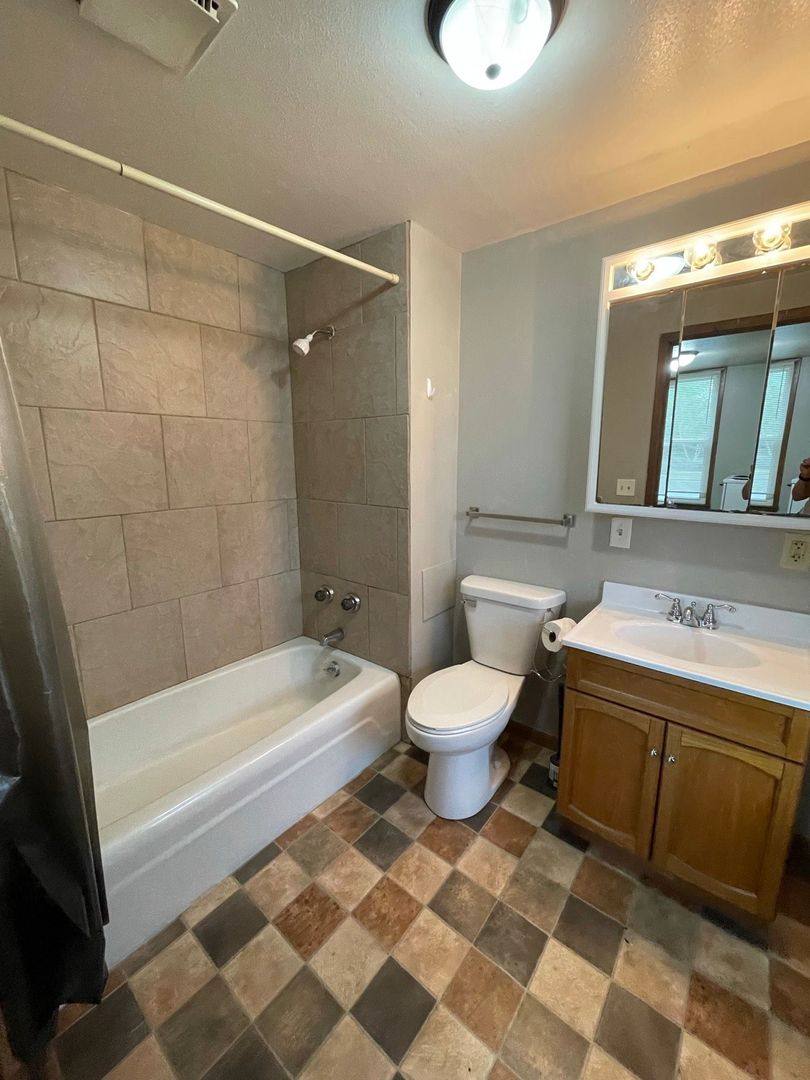 Apartment for rent at 1020 Fifth Ave, Eau Claire, WI 54703