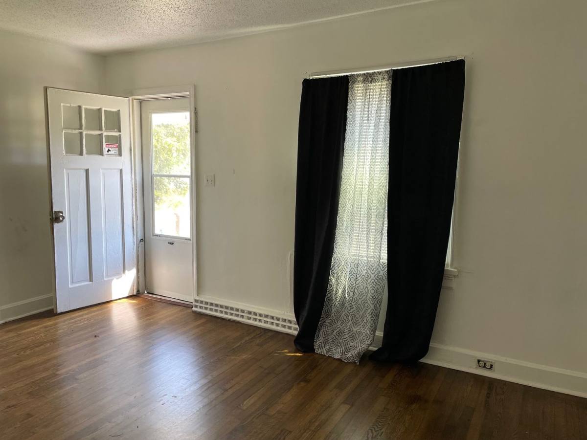 Apartment for rent at 2918-A & B Archdale Rd, High Point, NC 27263