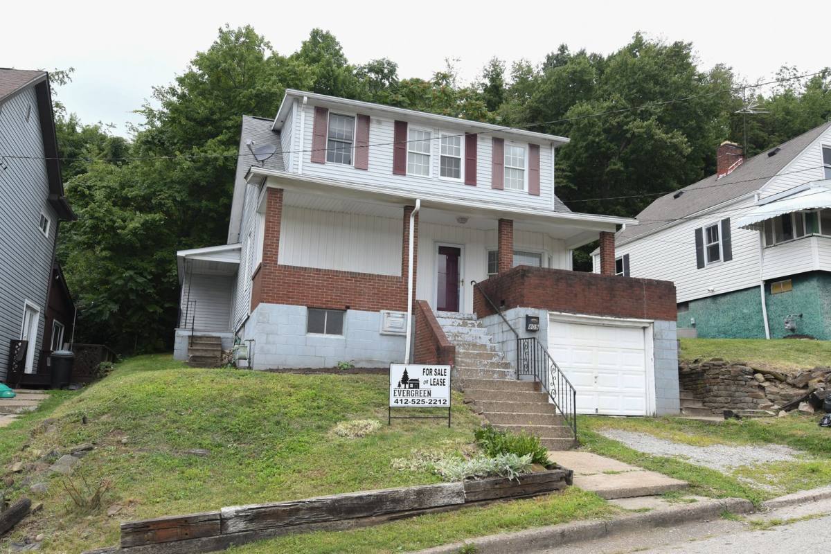 House for rent at 809 Zimmerman St, Jeannette, PA 15644