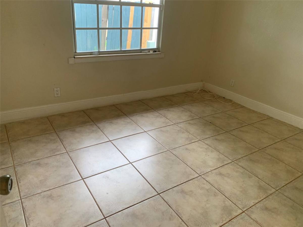 House for rent at 907 SW 78th Ave, Pompano Beach, FL 33068