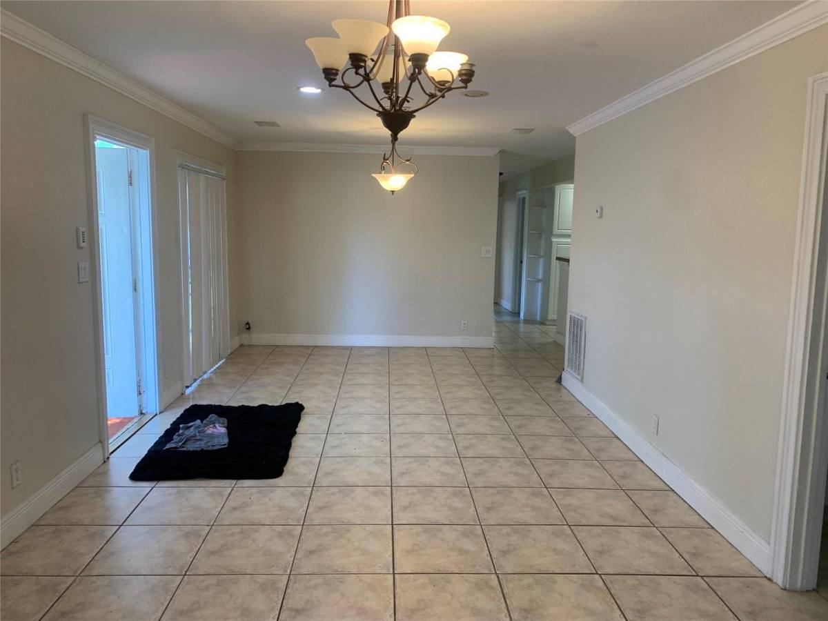 House for rent at 907 SW 78th Ave, Pompano Beach, FL 33068
