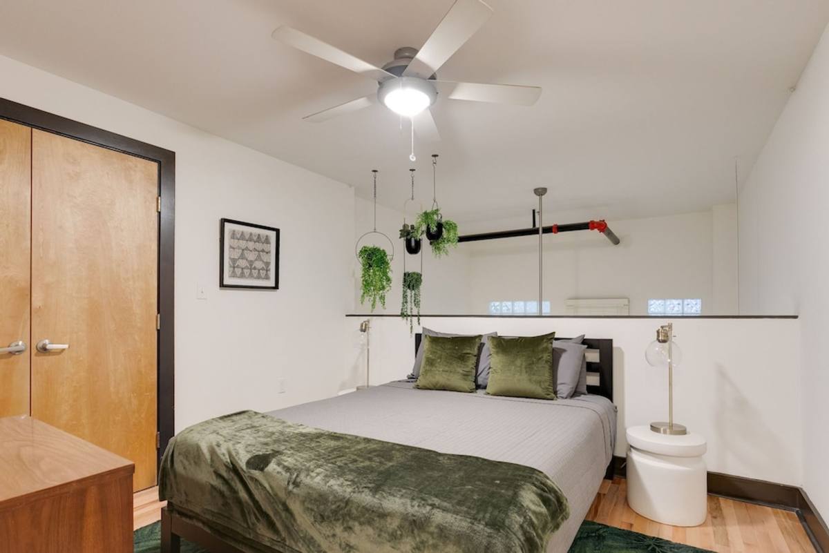 Apartment for rent at 115 E Broad St, Richmond, VA 23219