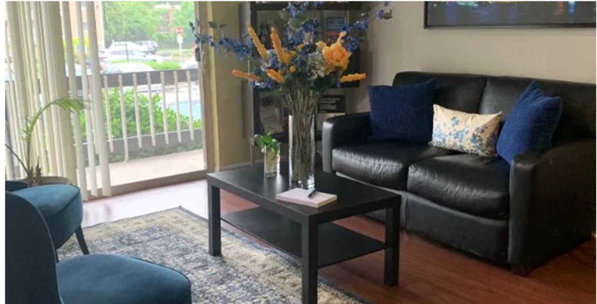 Apartment for rent at 14002 Cove Lane, Rockville, MD 20851