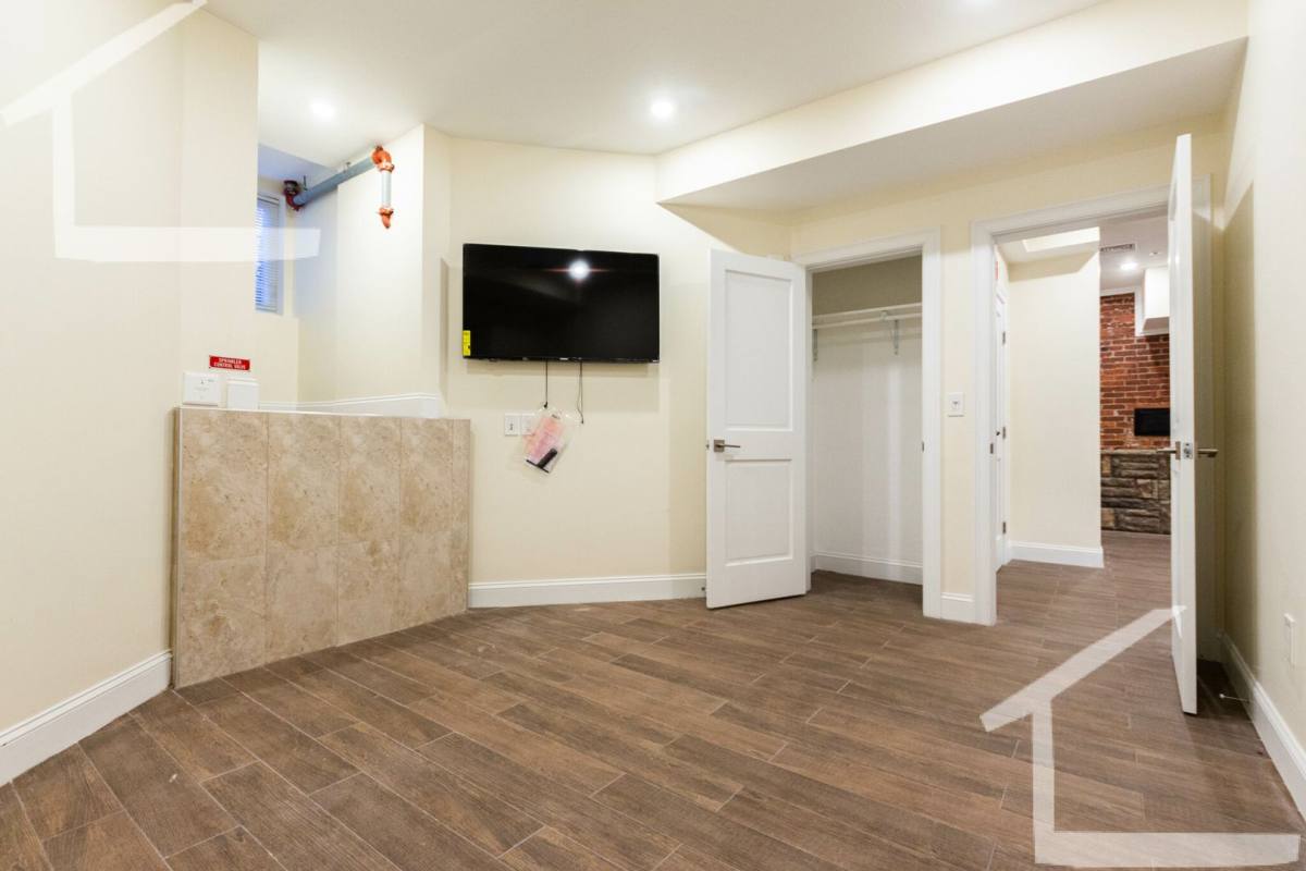 Townhouse for rent at 1612 Beacon St #1, Brookline, MA 02445