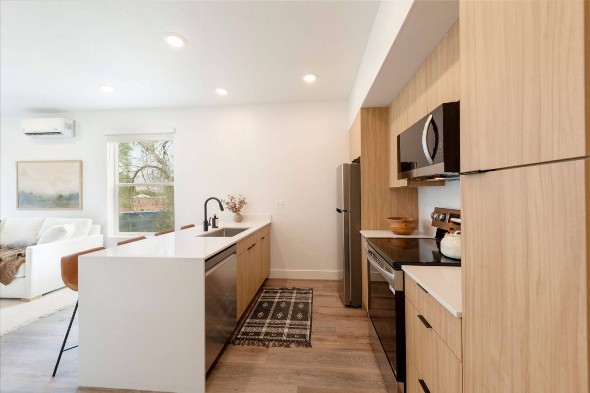Townhouse for rent at 565 S Redwood Rd, Salt Lake City, UT 84104