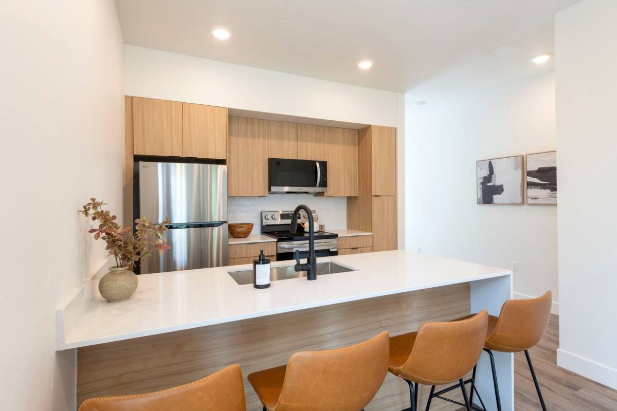 Townhouse for rent at 565 S Redwood Rd, Salt Lake City, UT 84104
