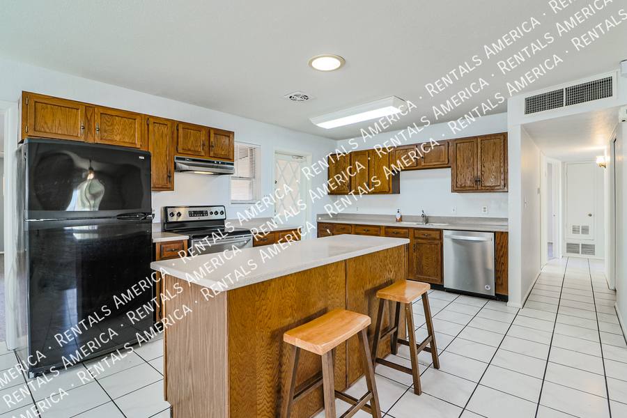 House for rent at 1314 N 70th St, Scottsdale, AZ 85257