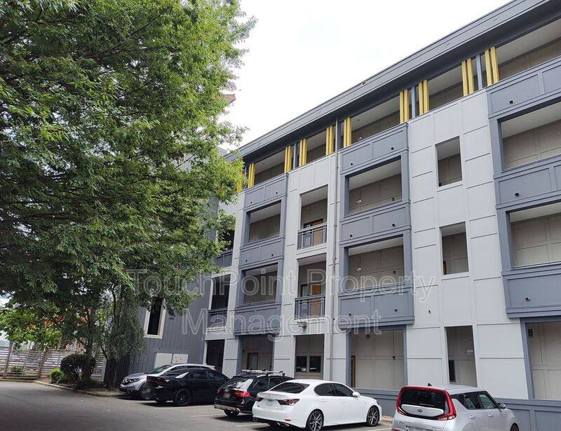 Condo for rent at 514 W 10th St #205, Charlotte, NC 28202