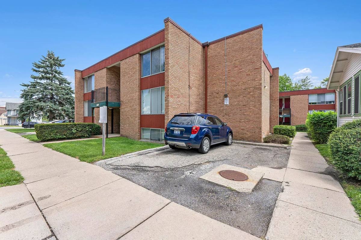 Apartment for rent at 715-777 Washtenaw Rd, Ypsilanti, MI 48197
