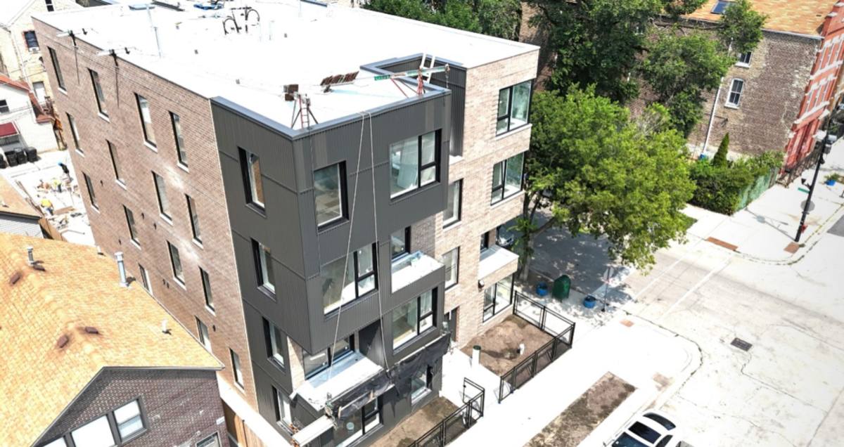 Apartment for rent at 2100 W 18th Place, Chicago, IL 60608