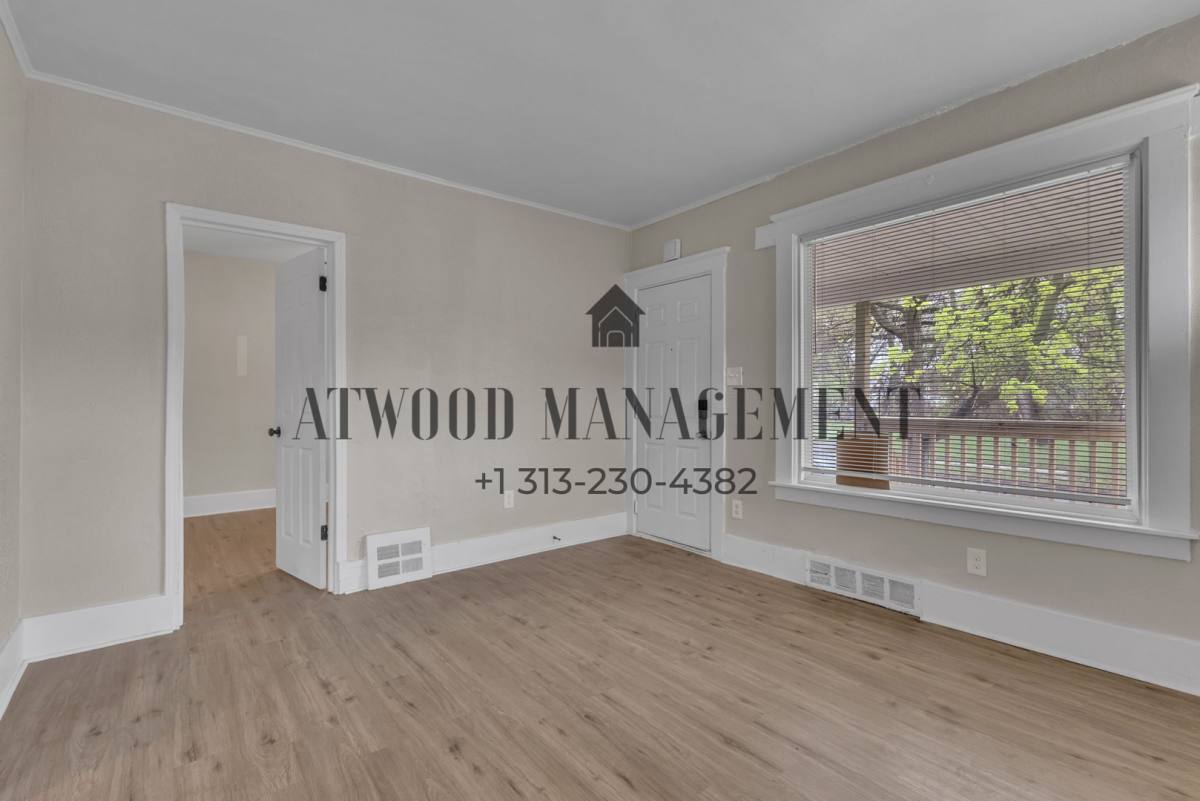 House for rent at 8193 Traverse St, Detroit, MI 48213